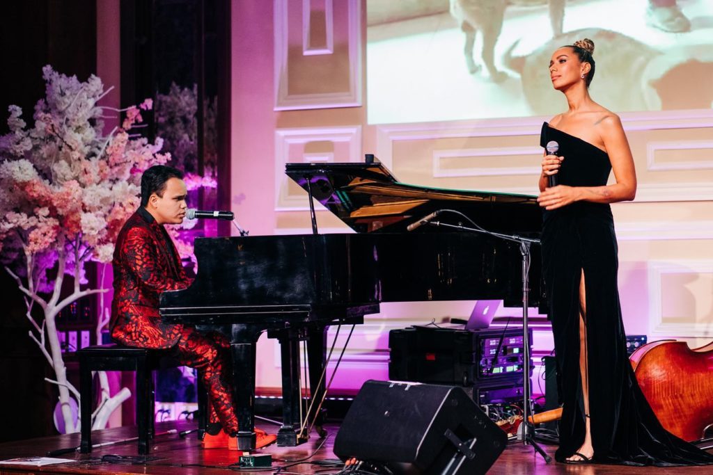 SoldOut 4th Annual Vanderpump Dog Foundation Gala A Huge Success!